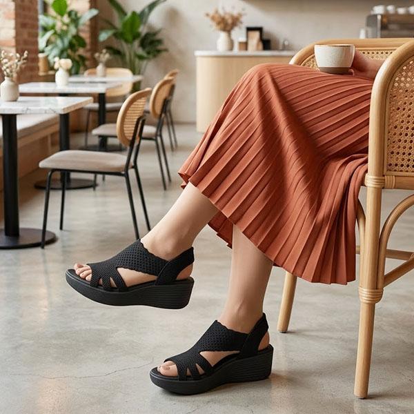 SKECHERS（スケッチャーズ） 菜々緒さんCM着用モデル 2026春夏新作