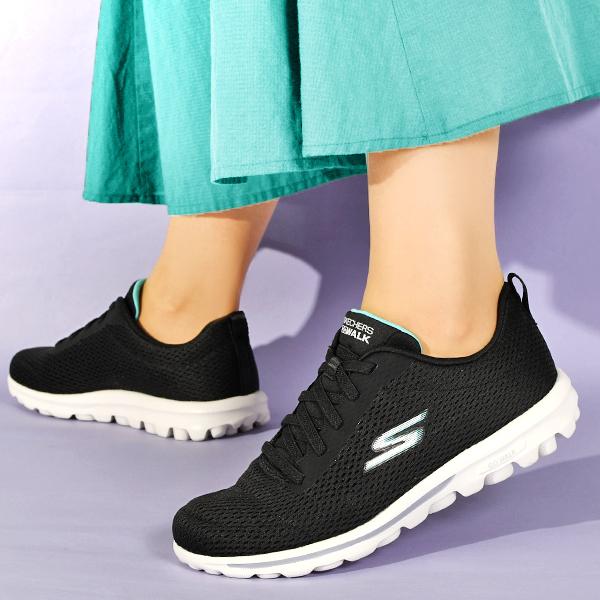SKECHERS（スケッチャーズ） 高反発 スリッポン スニーカー ゴム紐