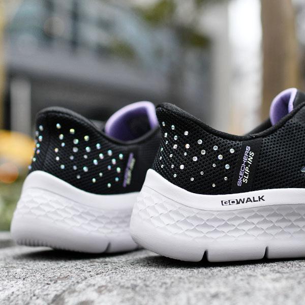 SKECHERS きらきらラインストーン 手を使わずにスッと履ける SKECHERS きらきらラインストーン 手を使わずにスッと履ける