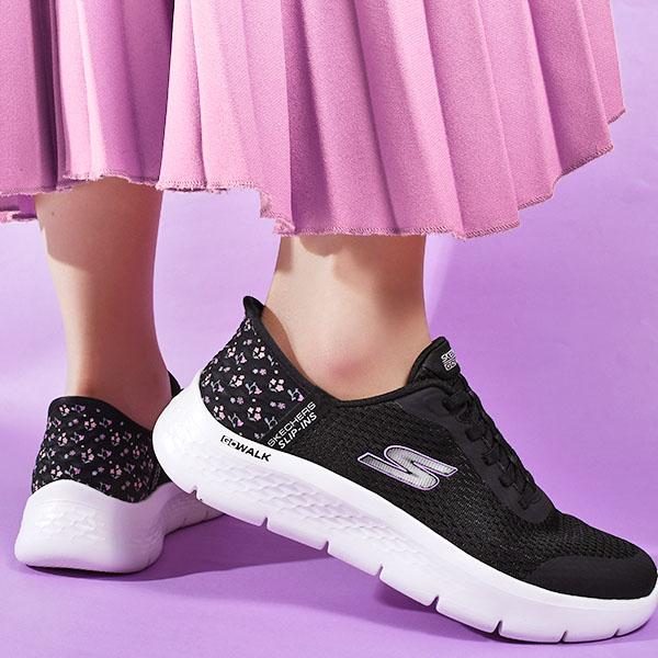 新品　SKECHERS スケッチャーズ　スニーカー　24.5センチ SKECHERS（スケッチャーズ） 2026春夏新作 限定店舗品 花柄 手を使わず