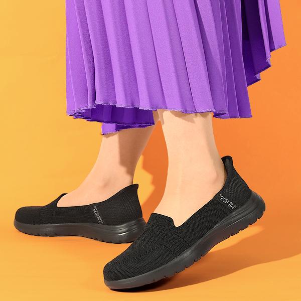 SKECHERS（スケッチャーズ） 手を使わずにスッと履ける スリッポン