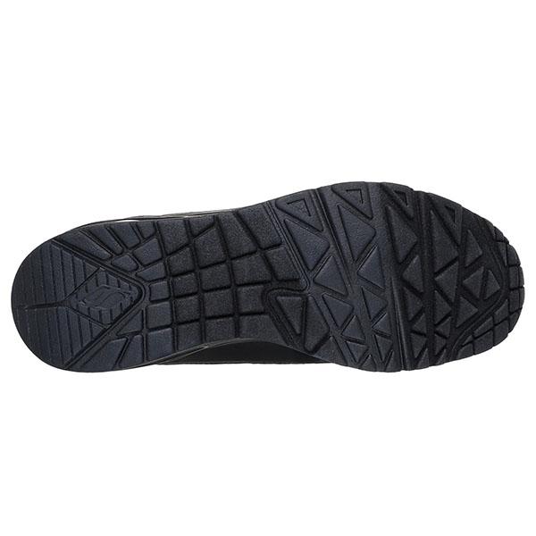 SKECHERS（スケッチャーズ） 手を使わずにスッと履ける スニーカー