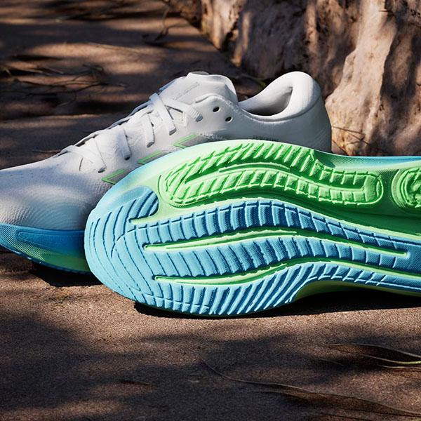 adidas（アディダス） メンズ 厚底 ランニングシューズ adidas