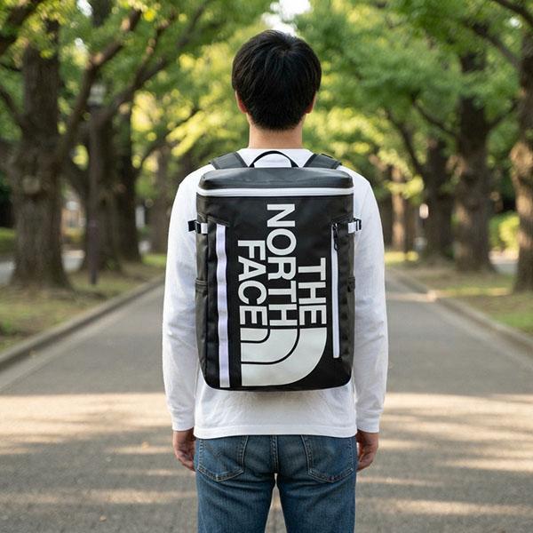 THE NORTH FACE（ザ ノースフェイス） 流通限定カラー 黒×白 ノース