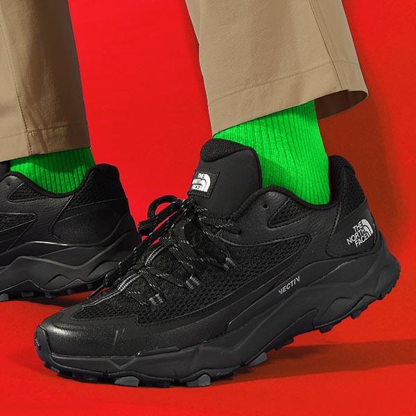 新品タグ有りTHE NORTH FACEスニーカー THE NORTH FACE（ザ ノースフェイス） スニーカー レディース メンズ
