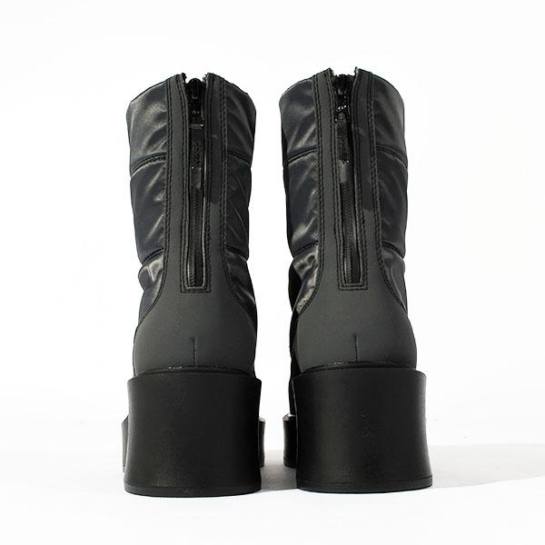 THE NORTH FACE（ザ ノースフェイス） 濡れた路面に滑らない ノース