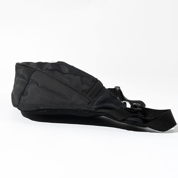 【極希少】ノースフェイス　ボディバッグ　レザー ヒップパック　完売品 THE NORTH FACE ノースフェイス BOZER HIP PACK II NF0A2UCX ボザー