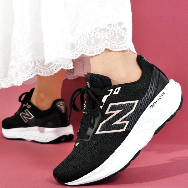 ニューバランス 新品未使用9.5型 New Balance ブラック3.8kg ニューバランス 新品未使用9.5型 キャディバッグ ホワイト3.8kg