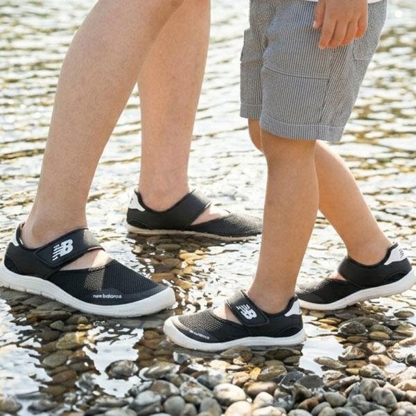 2026春夏新作 ニューバランス つま先保護 サンダル 水陸両用 New Balance 208 v2 キッズ ジュニア 子供 レディース マジックテープ シューズ 靴 黒 Y20853LMの画像