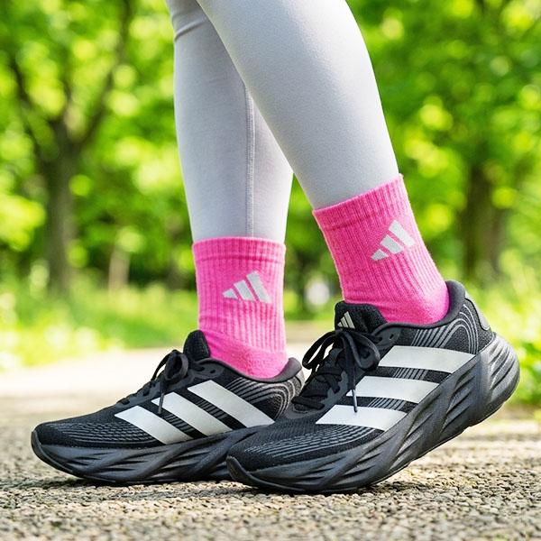adidas（アディダス） 2026秋冬新作 レディース 厚底 ランニング