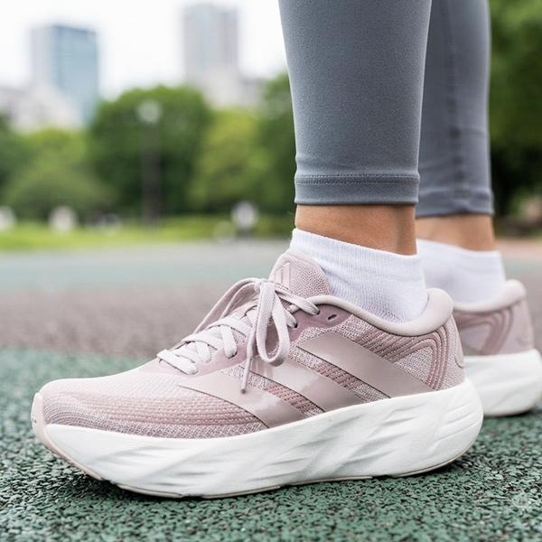 adidas（アディダス） 2026秋冬新作 レディース 厚底 ランニング