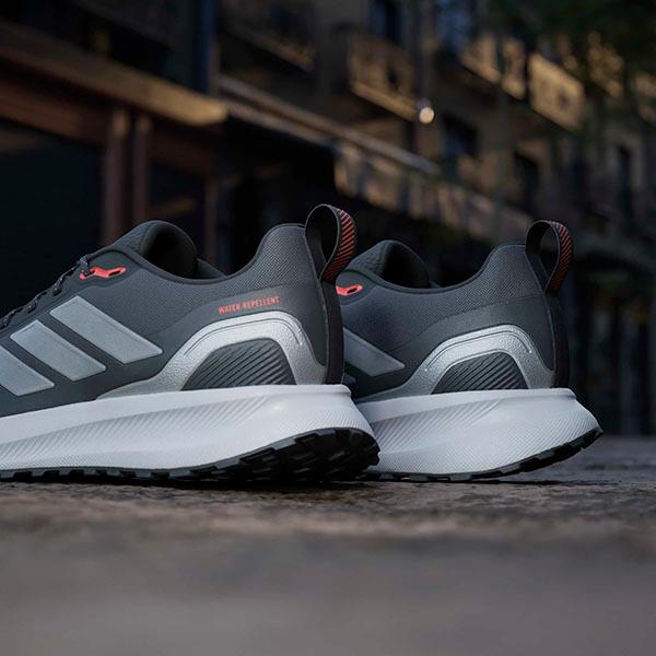 adidas（アディダス） 撥水 メンズ ランニングシューズ adidas