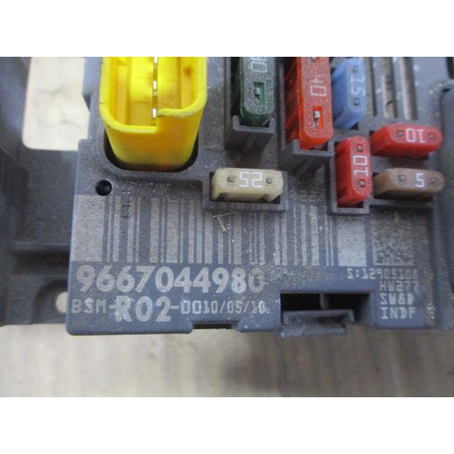 シトロエン C5 X75F02 エクスクルーシブ ヒューズボックス(1 シトロエン C5 X75F02 エクスクルーシブ ヒューズボックス(1