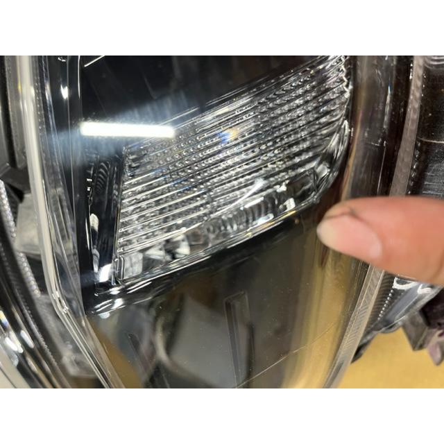 トヨタ VOXY ヴォクシー ZRR80 右ヘッドライト ヘッドランプ LED トヨタ VOXY ヴォクシー ZRR80 右ヘッドライト ヘッドランプ LED