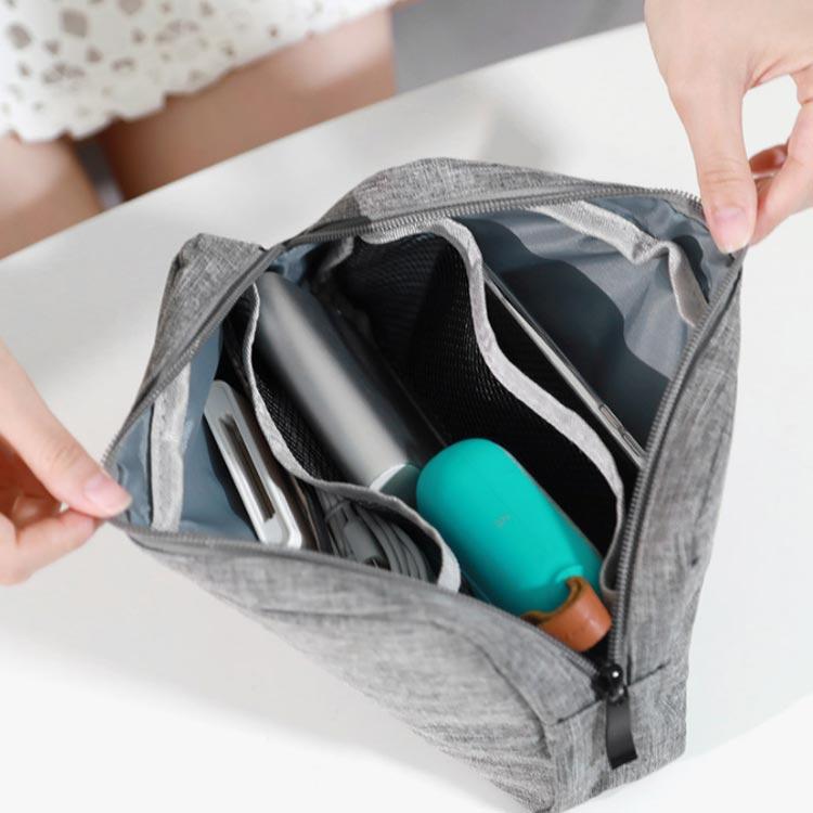 収納ポーチ トラベルポーチ 旅行ポーチ 小物ポーチ ガジェットポーチ ケーブル収納 持ち運びポーチ モバイルバッテリー収納ケース 送料無料 |  | 01