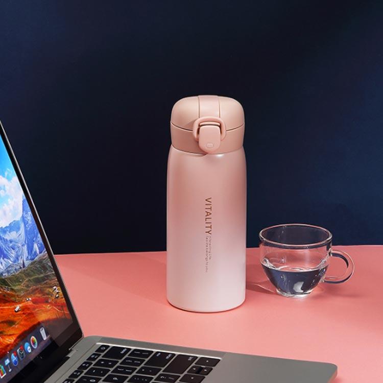 水筒 直飲み ワンタッチ栓 マグボトル 520ml/380ml ステンレス製 保温 真空断熱 すいとう スリム ステンレスボトル 送料無料 |  | 01