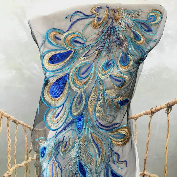 バトン レオタード スパンコールモチーフ 孔雀 クジャク 羽根 チュール