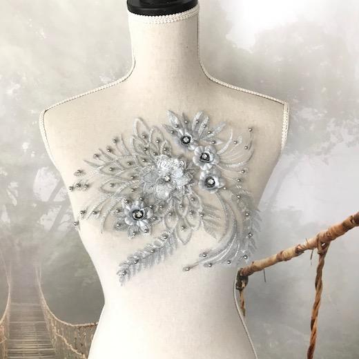 ハンドメイド シルバー 花モチーフ アクセサリーセット　 Ｘー4点 モチーフ シルバー キラキラ 花 装飾 ハンドメイド 衣装 レオタード