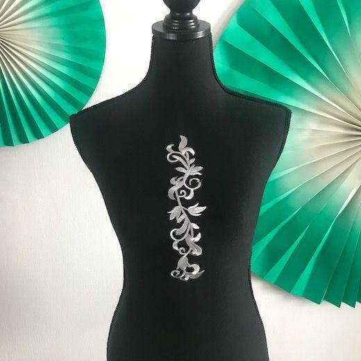 花柄 ワッペン 貼り付け 新体操 刺繍ワッペン レオタード モチーフ 手作り 衣装 パーツ シルバー 男子レオタード バトントワリング 新体操部 装飾 B5 1 Elisabeth Smile Craft Shop 通販 Yahoo ショッピング