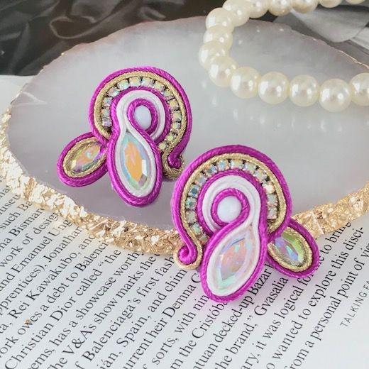 ピアス ラインストーンピアス ソウタシエ ストーンピアス アクセサリー
