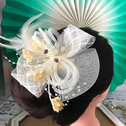 髪飾り 羽フェザー ベージュ ヘッドドレス ヘアアクセサリー ダンス 衣装 ヘア飾り コサージュ 社交ダンス フェザー 花付き : Elisabeth Smile Craft Shop - 通販 - Yahoo!ショッピング 髪飾り 羽フェザー ベージュ ヘッドドレス ヘアアクセサリー ダンス 衣装 ヘア飾り コサージュ 社交ダンス フェザー 花付き : Elisabeth Smile Craft Shop - 通販 - Yahoo!ショッピング