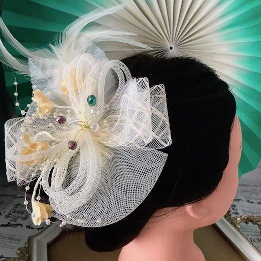髪飾り 羽フェザー ベージュ ヘッドドレス ヘアアクセサリー ダンス 衣装 ヘア飾り コサージュ 社交ダンス 衣装 フェザー 花付き 髪飾り 羽フェザー ベージュ ヘッドドレス ヘアアクセサリー ダンス 衣装 ヘア飾り コサージュ 社交ダンス 衣装 フェザー 花付き