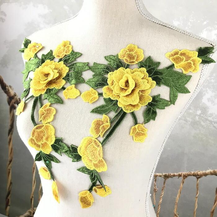 花飾り付きベージュ　ダンス衣装　手作り 花飾り付きベージュ ダンス衣装 手作りの通販 by あっこちん's