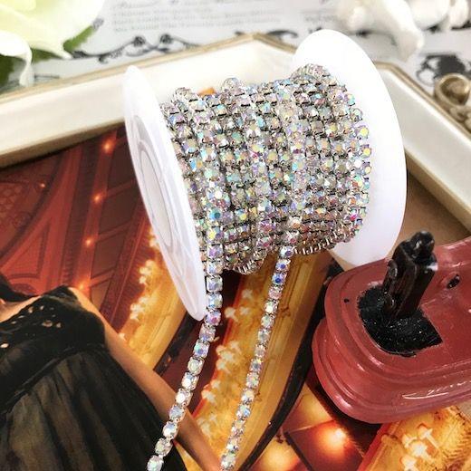 No.272 ドロップビーズとラインストーンのピアス ハンドメイド No.272