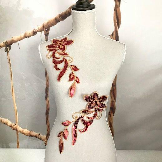 スパンコールモチーフ 花 レッド 赤 アップリケ 刺繍ワッペン アイロンワッペン アイロン接着 アップリケワッペン パーツ ゴールド Wp2 1 Elisabeth Smile Craft Shop 通販 Yahoo ショッピング