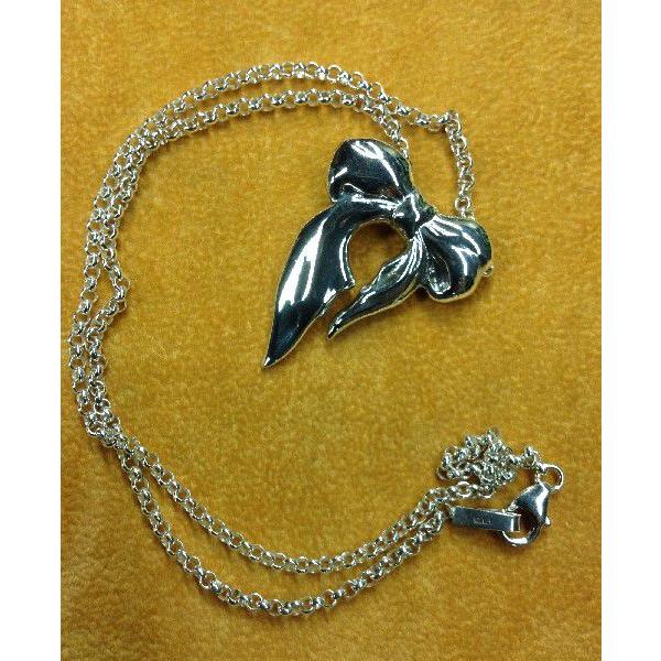 イタリアン・シルバーアクセサリー（リボンモチーフチェーン付ネックレス）フィレンツェ在住アーティスト制作