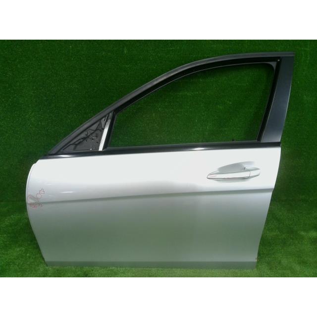 ベンツ Cクラス DBA-204041 C775 シルバー 銀 【大型商品】 左フロント