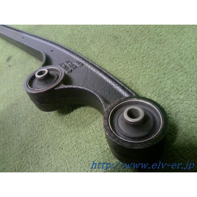 ジムニー JA12/JA22・シエラJB32・ フロントトレーリングアーム