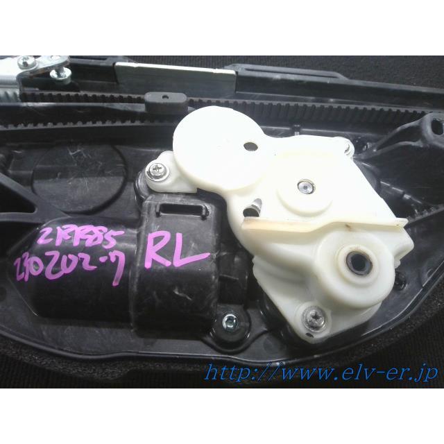 ヴォクシー DBA-ZRR85W 左パワースライドドアモーター -ヴォクシー