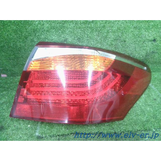 50Prius テールランプ右側 スイフト 4BA-ZC33S 右テールランプ 35650-53RA2 349062 : クラウン2号