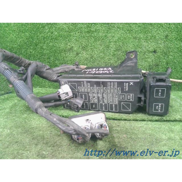 ハイラックスサーフ KH-KDN185W ヒューズボックス 82741-35090 : ELV
