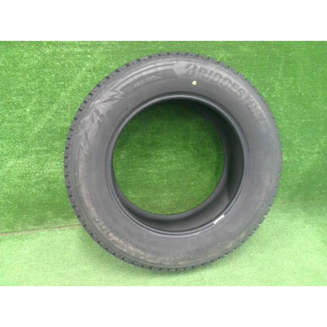 中古 ブリヂストン・ブリザックDM-V3・スタッドレス・225/65R17 タイヤ 