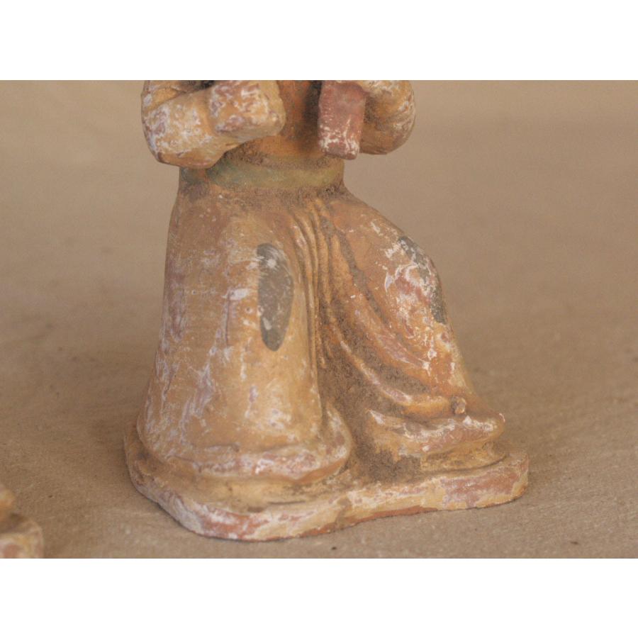 中国唐時代人物彫刻(楽器を演奏する仕女) 中国唐時代人物彫刻(楽器を演奏する仕女)