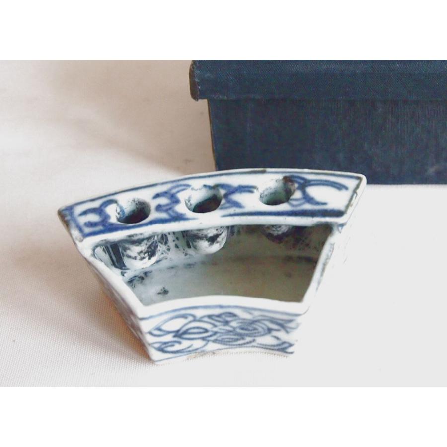 レア珍品 清時代 染付唐草紋扇面3本筆掛兼筆洗8.5ｃｍ 墨壺 文人 文房具 中国古美術 古玩_7