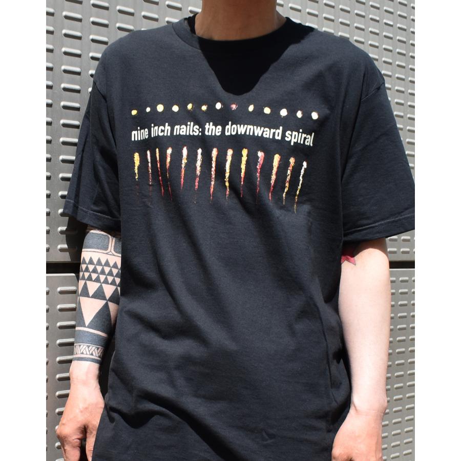 NINE INCH NAILS ナインインチネイルズ Tシャツ ブラック DOWNWARD SPIRAL S/S TEE｜embark｜02