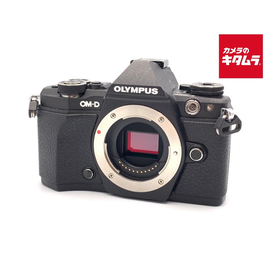 オリンパスOM-D E-M5+LUMIX ズーム+オリンパス 単焦点 中古 オリンパスOM-D E-M5+LUMIX ズーム+オリンパス 単焦点 中古