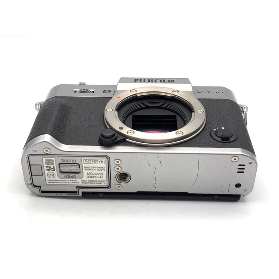 【中古】 【並品】 フジフイルム X-T30 ボディ シルバーの画像