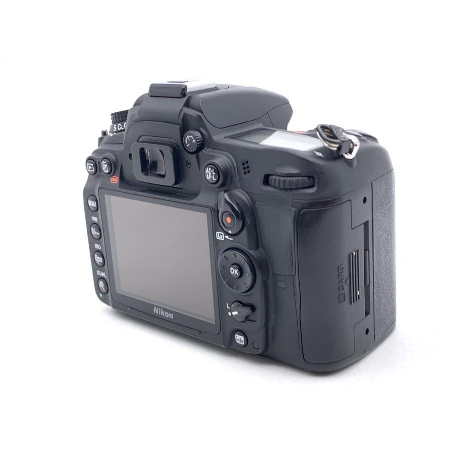 僅か3696ショット ニコン D7000 ボディ Amazon | Nikon デジタル一眼レフカメラ D7000 ボディー | デジタル