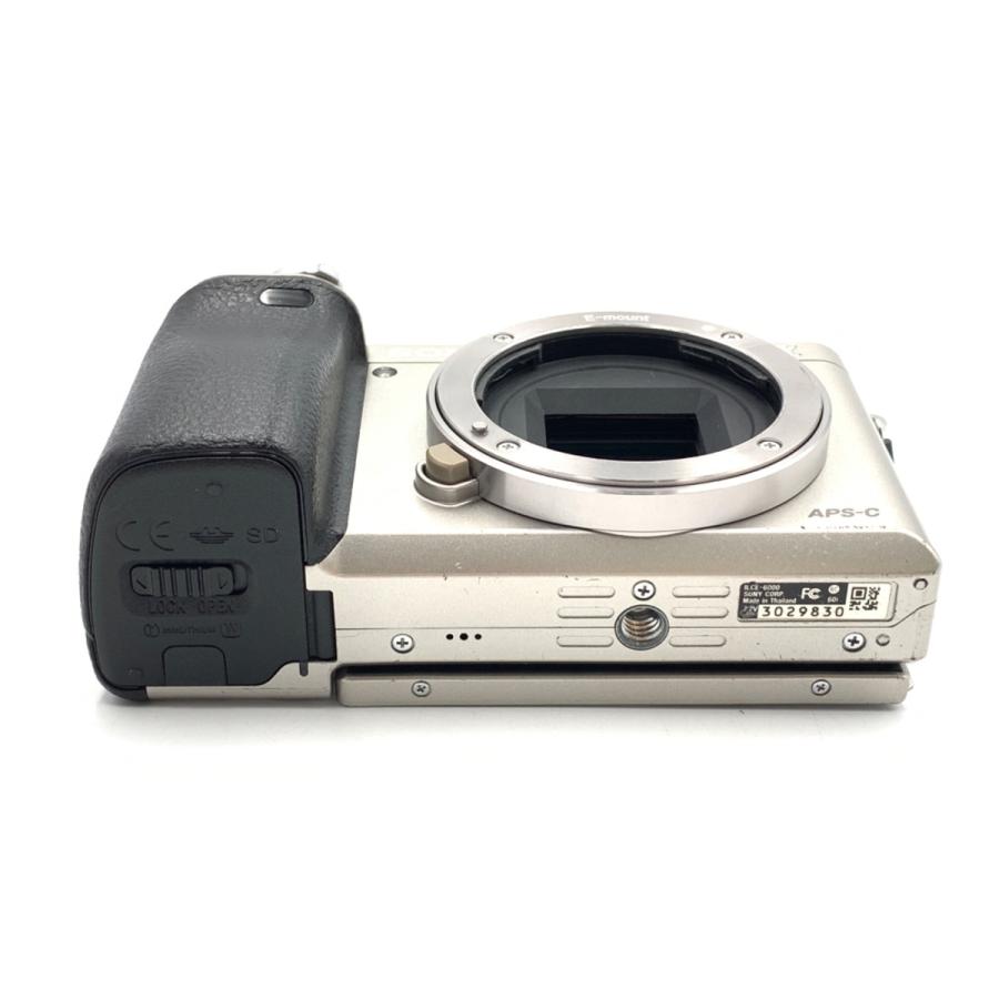 [中古]SONY (ソニー) α6000ボディ ILCE-6000 S シルバー 中古】 【並品】 ソニー α6000 ボディ シルバー [ILCE-6000 S
