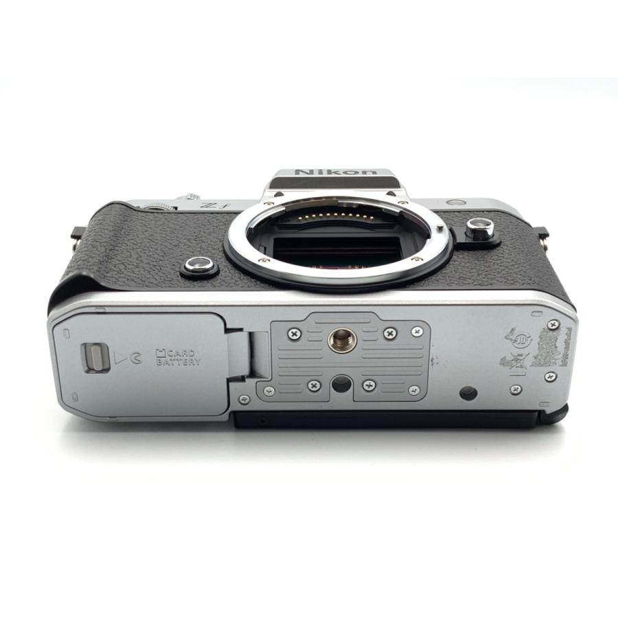 ニコン（Nikon） 【中古】 【美品】 Zf ボディ シルバー : カメラの