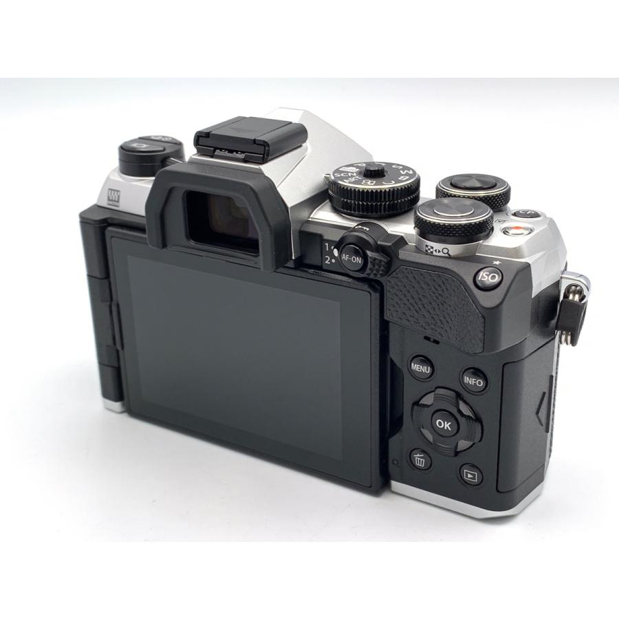 OM SYSTEM OM-5 Mark II ボディ シルバー　美品　即購入OK 中古】 【美品】 OM SYSTEM OM-5 Mark II ボディ シルバー : カメラの