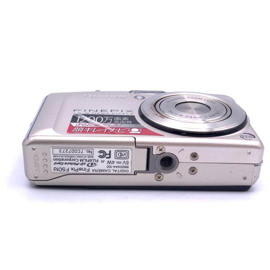 中古】 【並品】 フジフイルム FinePixF50fdシルバー : カメラの