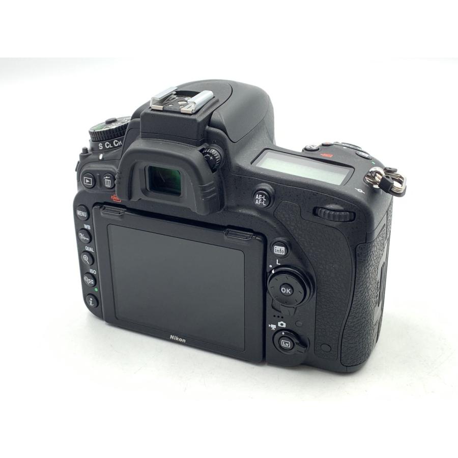 【中古】 【良品】 ニコン D750 上半身