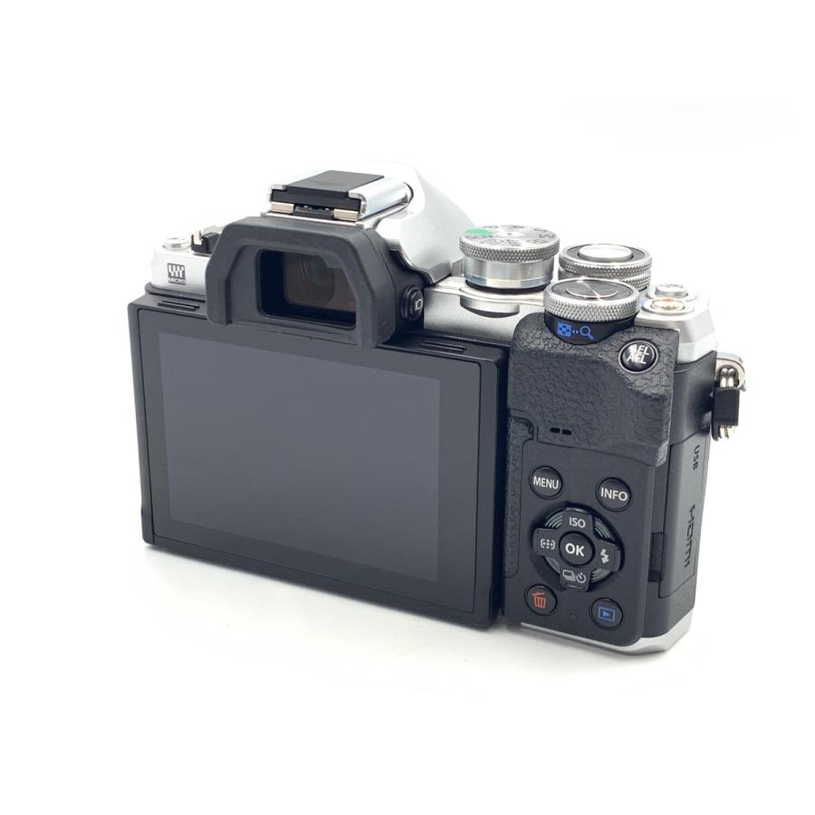 【中古】 【美品】 オリンパス OM-D E-M10 MarkIV 上半身 しろがね色