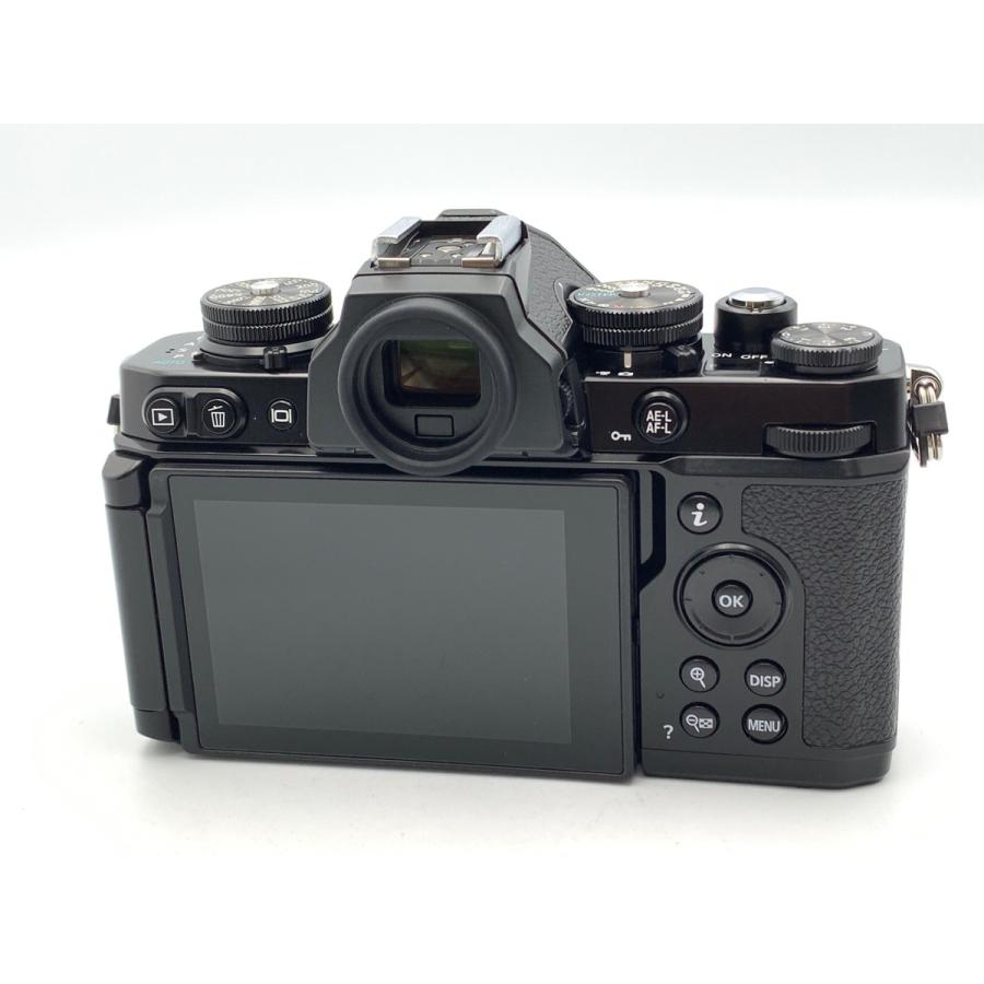 約1800ショット 別売ウッドグリップ付！nikon zfc 人気ブラック 美品