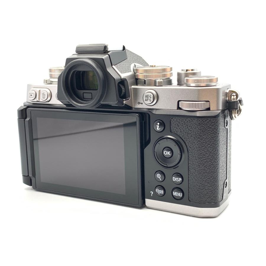 【未使用に近い】Nikon ミラーレス Zfc ボディ シルバー Nikon(ニコン) Z f ミラーレスカメラ ボディ ブラック(Z f ボディ